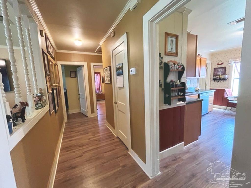 308 Cloverdale Road Atmore, AL 36502 - Photo 4 of 24