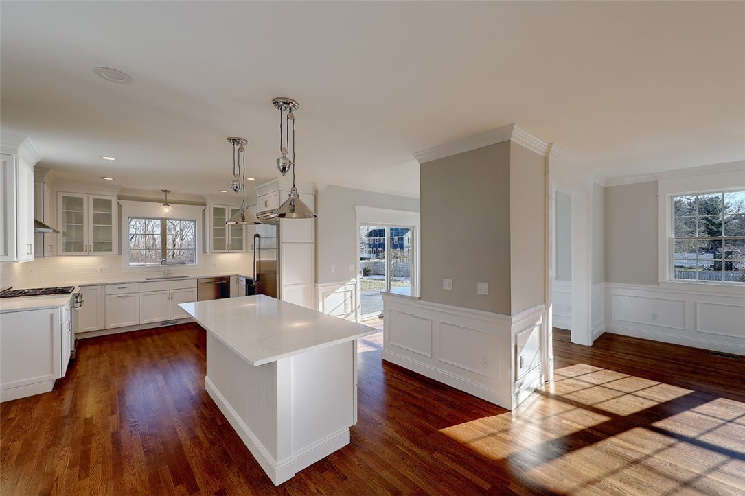3 Fox Run Road Barrington, RI 02806 - Photo 11 of 39