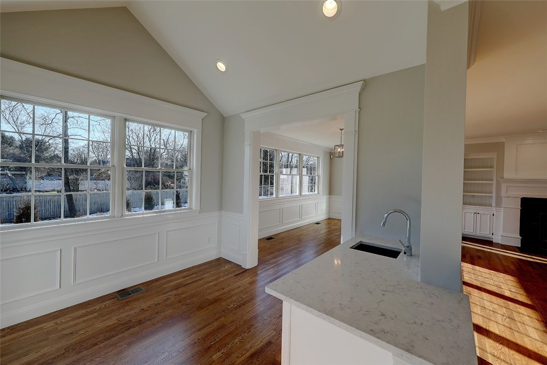 3 Fox Run Road Barrington, RI 02806 - Photo 20 of 39