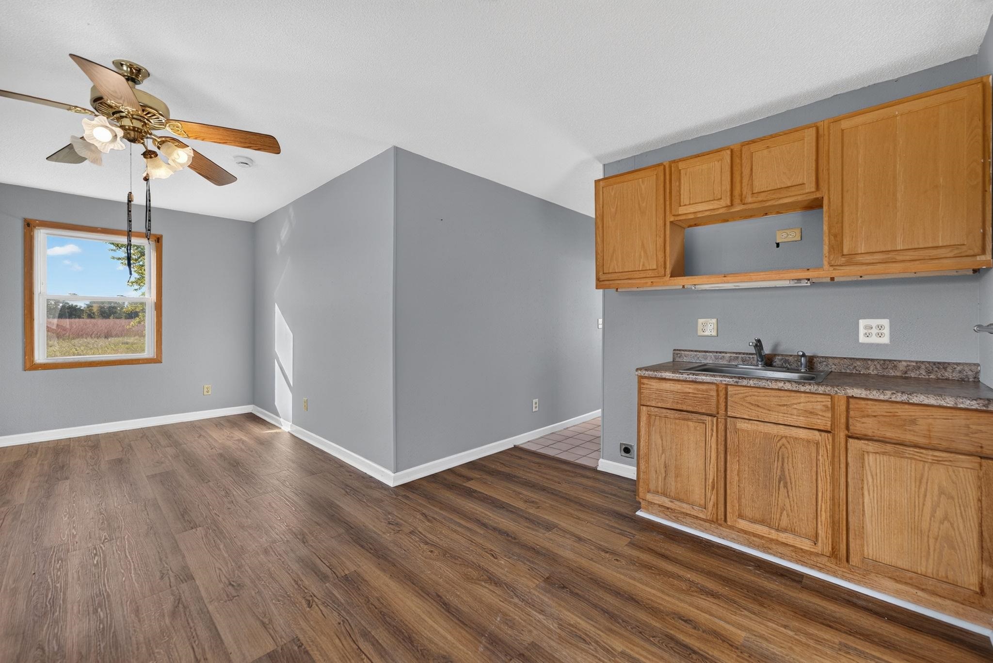 16108 Anderson Road Pecatonica, IL 61063 - Photo 8 of 49 Gallery Image 8