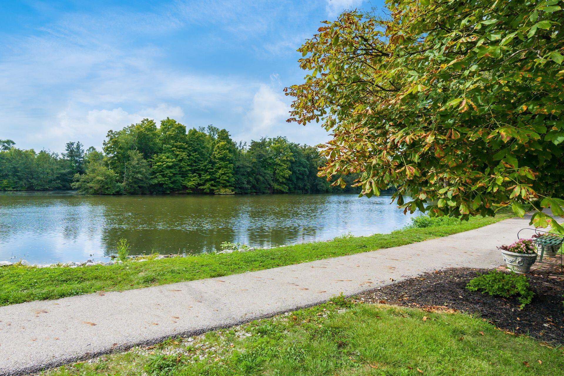 3310 Minerva Lake Road Columbus, OH 43231 - Photo 60 of 64 059_05d4f_i 2878 Lakewood 126