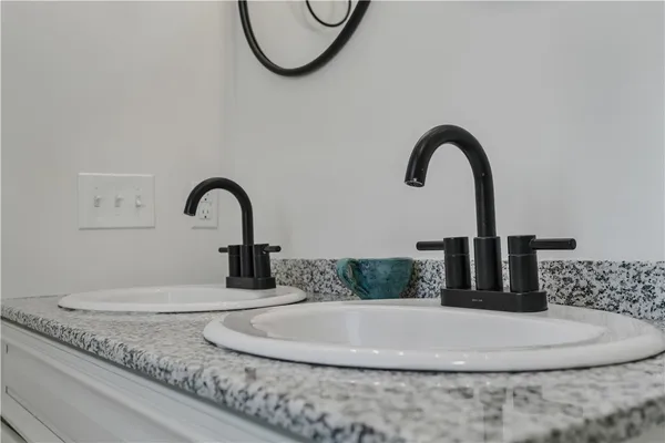 $560,000 | 17 Wuddall Avenue, Warwick, RI 02889