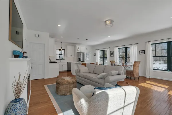 $560,000 | 17 Wuddall Avenue, Warwick, RI 02889