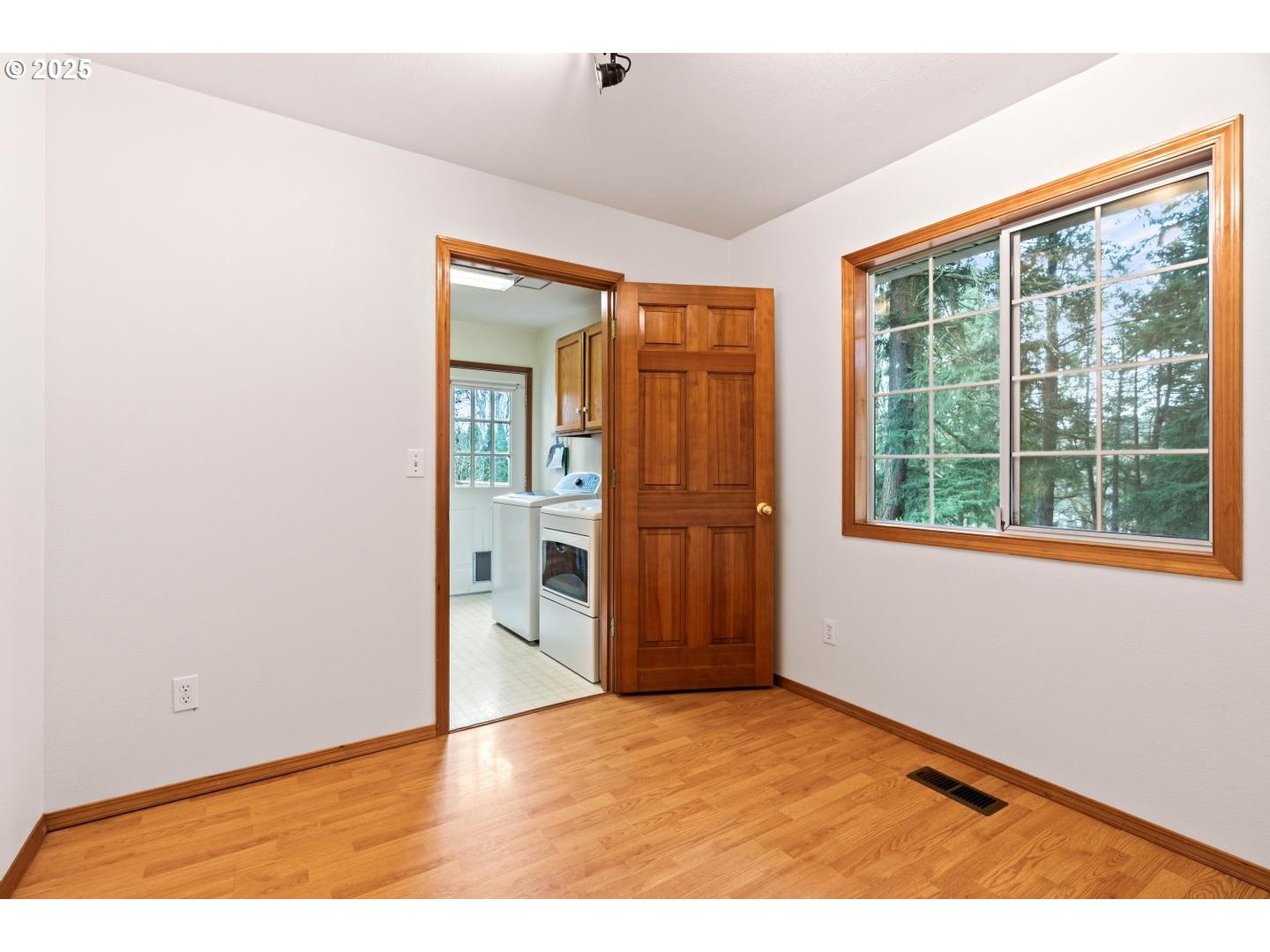 16718 Southwest Hargis Road Beaverton, OR 97007 - Photo 21 of 47 Den/Office