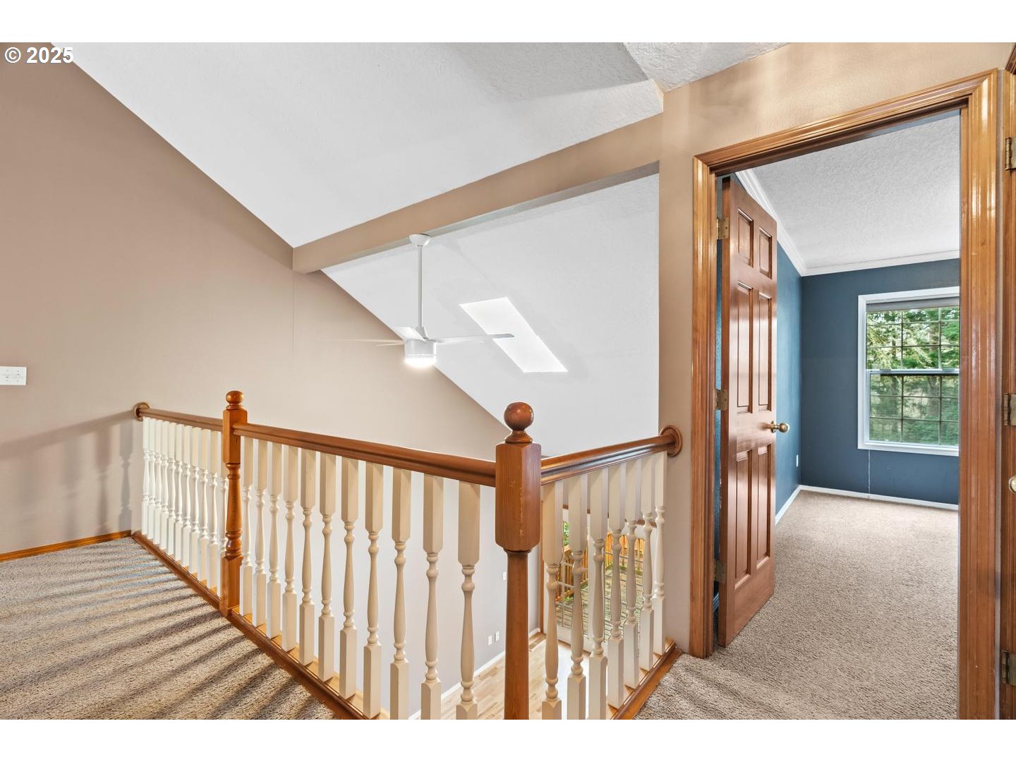 16718 Southwest Hargis Road Beaverton, OR 97007 - Photo 28 of 47 Hallway