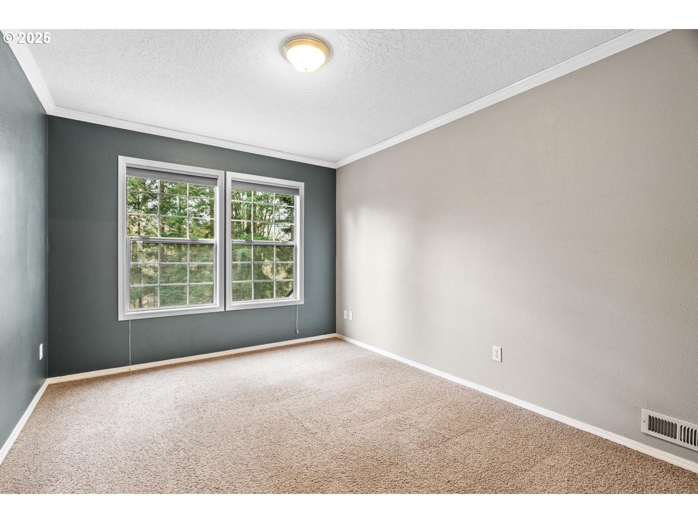 16718 Southwest Hargis Road Beaverton, OR 97007 - Photo 29 of 47 Bedroom