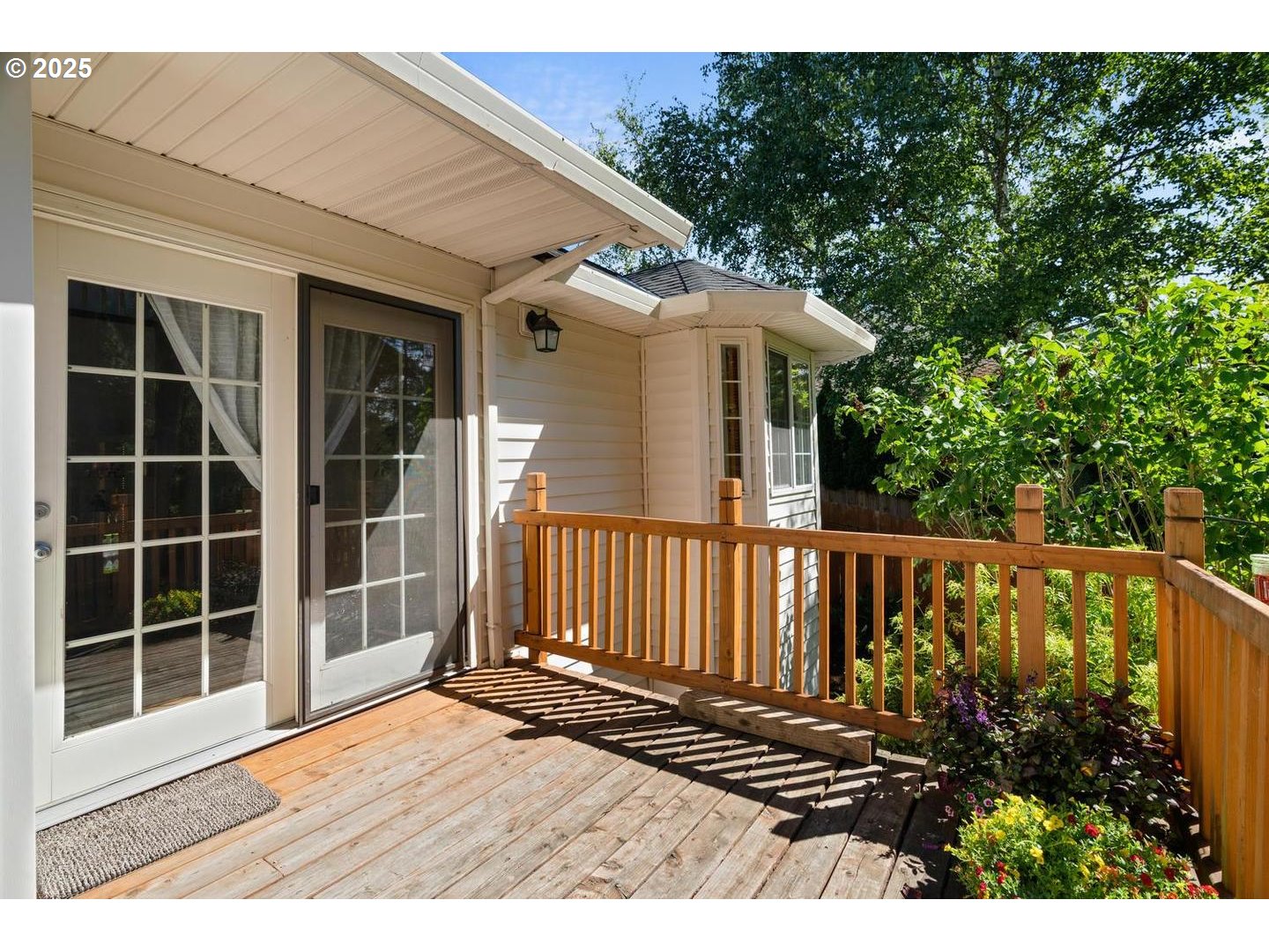 16718 Southwest Hargis Road Beaverton, OR 97007 - Photo 34 of 47 Deck