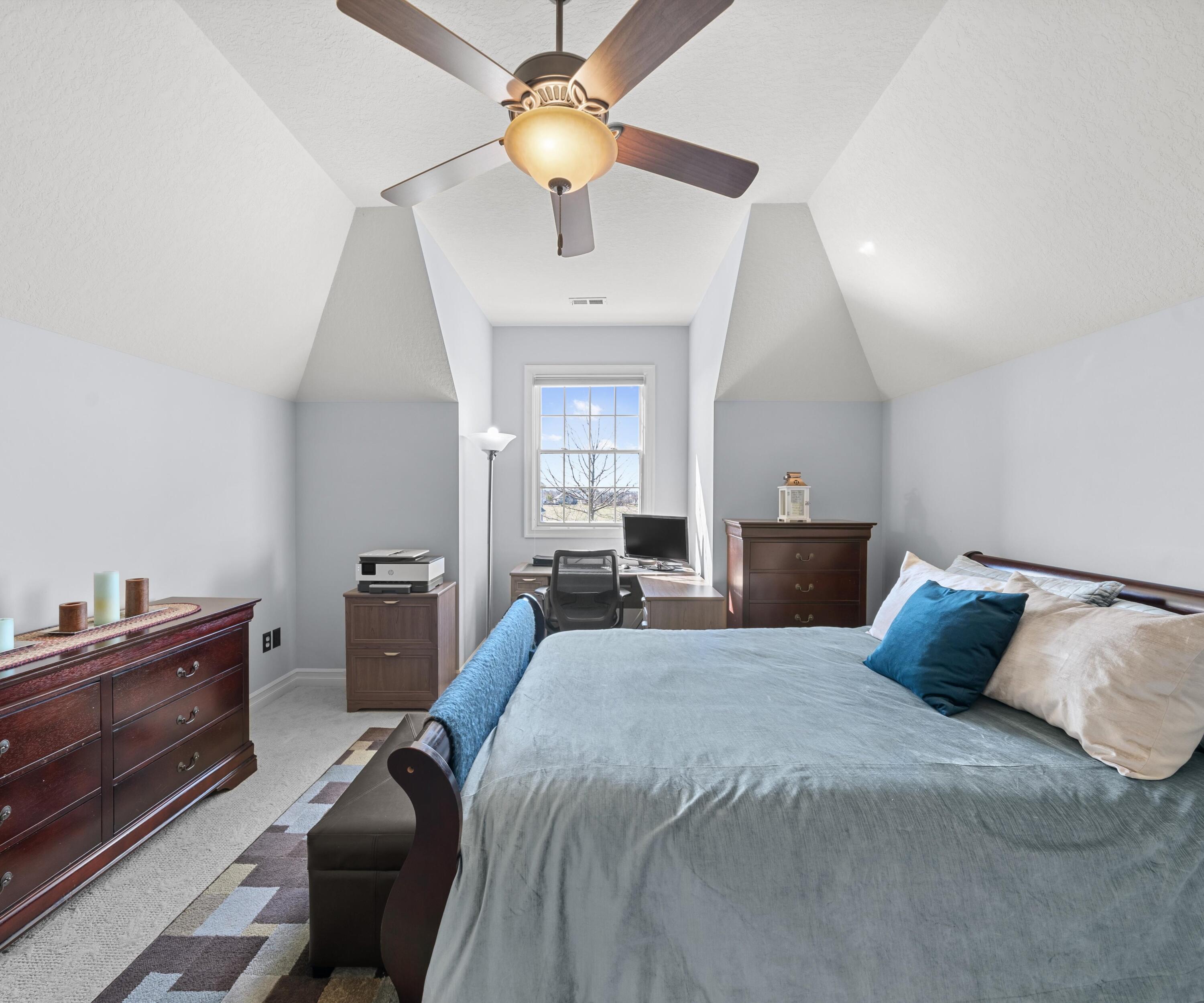 8178 Hunters Ridge Drive Newport, MI 48166 - Photo 32 of 51 Upper-Level Bedroom.