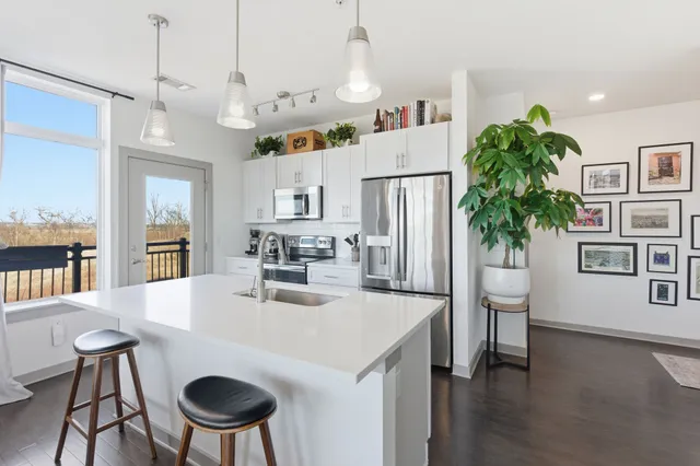 $415,000 | 1638 54th Avenue North, Unit 304, Nashville, TN 37209