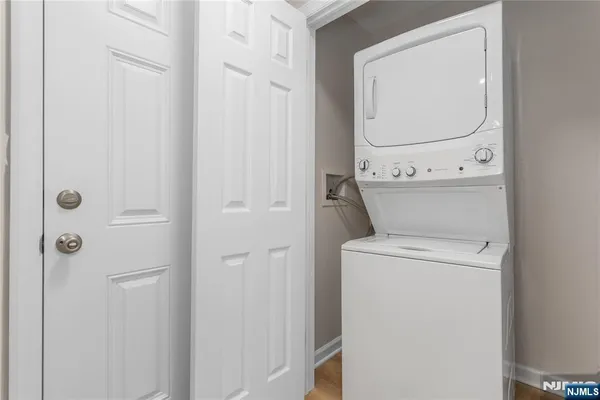 $2,200 | 127 Main Street, Unit 2B, Bloomingdale, NJ 07403