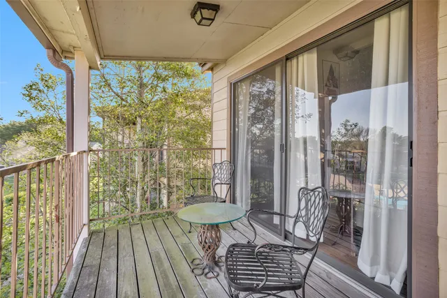 $155,000 | 306 D Lakeview Terrace, Unit 306D, Montgomery, TX 77356