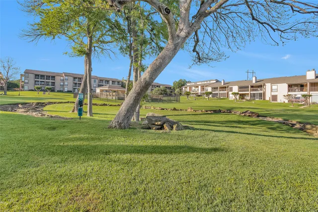 $155,000 | 306 D Lakeview Terrace, Unit 306D, Montgomery, TX 77356