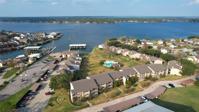 $155,000 | 306 D Lakeview Terrace, Unit 306D, Montgomery, TX 77356