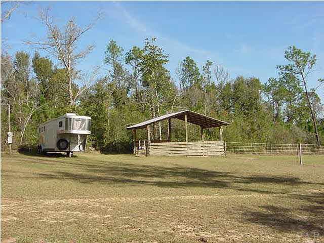 5172 Siripon Road Milton, FL 32570 - Photo 6 of 24 Gallery Image 6