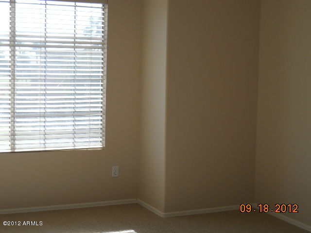 653 South Cardinal Street Gilbert, AZ 85296 - Photo 12 of 18 Br 2