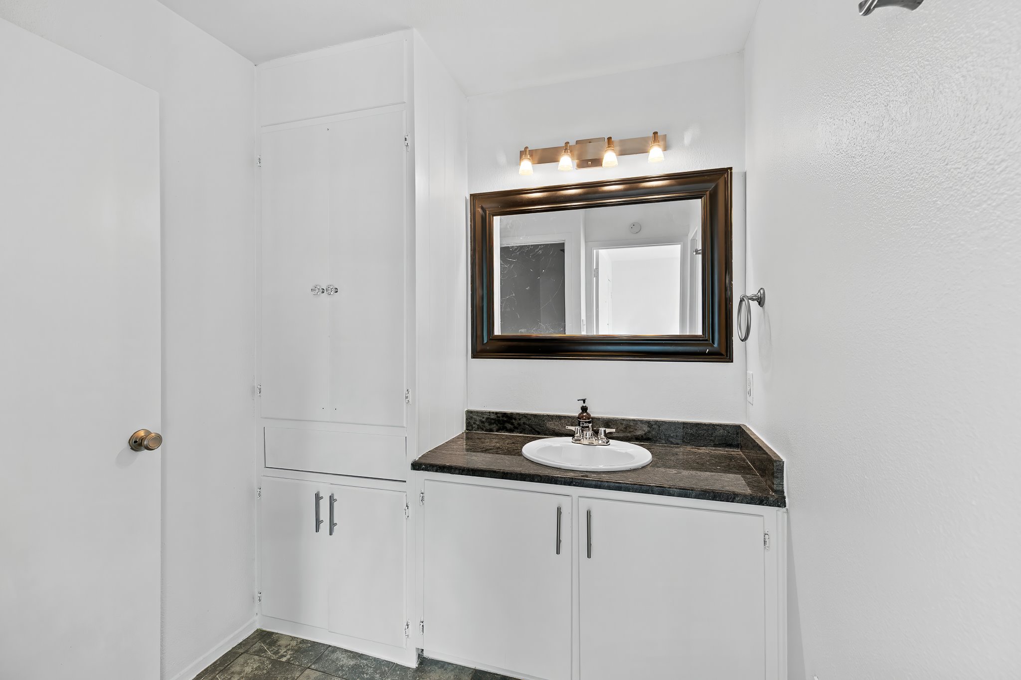1405 Hartford Road, Unit 106 Austin, TX 78703 - Photo 23 of 30