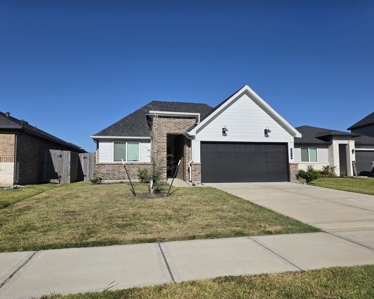 Cozy & Cute 3-2-2 in a quiet neighborhood