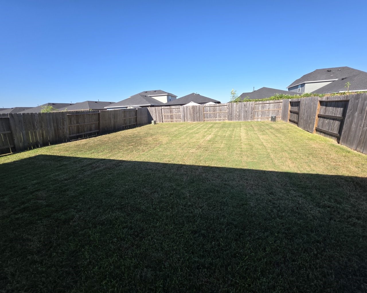 4918 Natchez Trace Arcola, TX 77545 - Photo 16 of 19 Huge fenced backyard is great for pets and gardeners