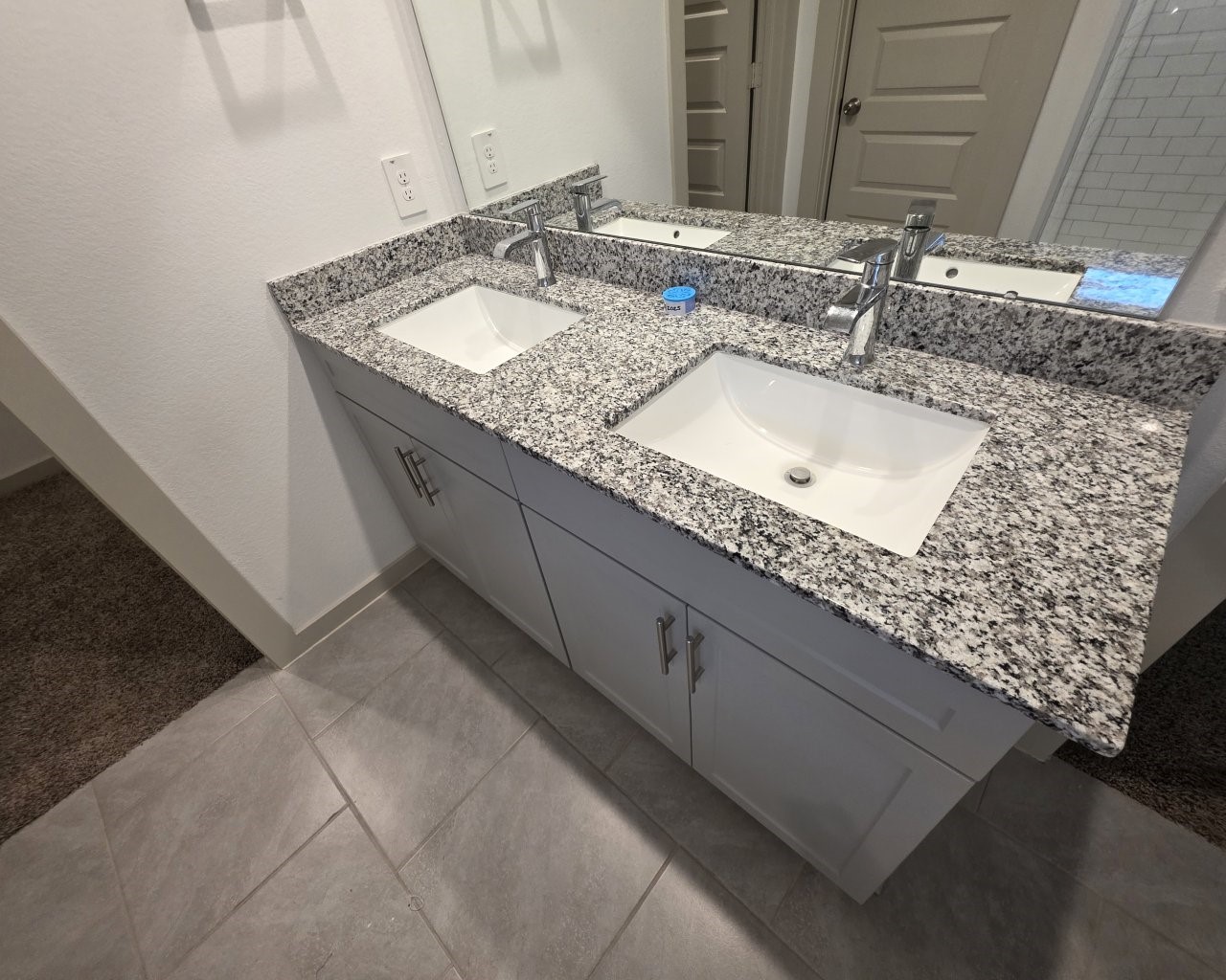 4918 Natchez Trace Arcola, TX 77545 - Photo 10 of 19 Double sinks