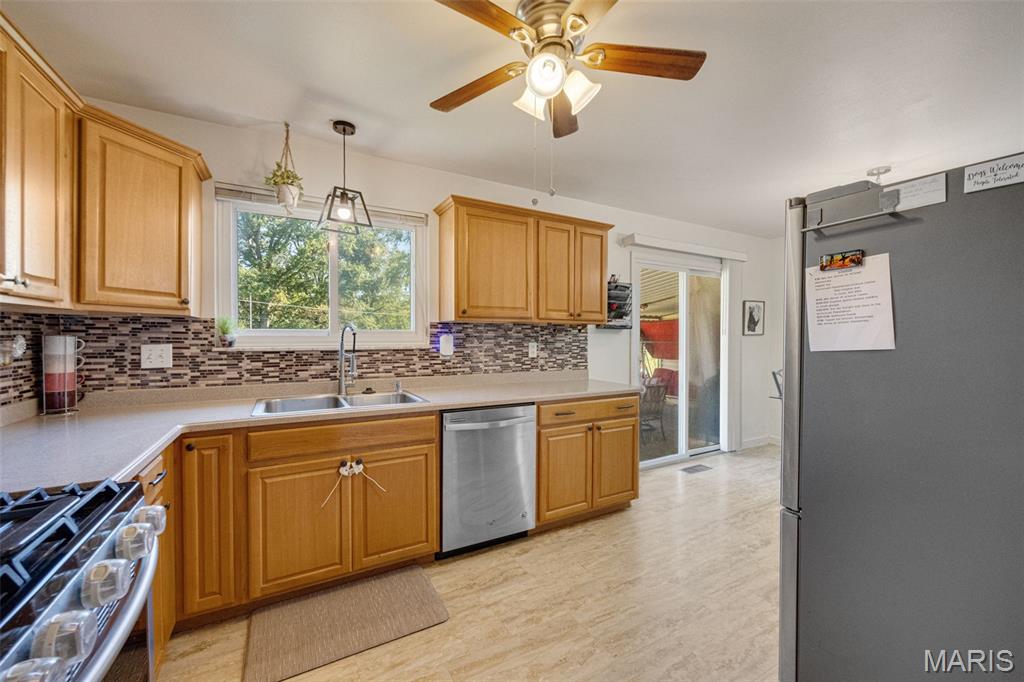 1520 Union Road St. Louis, MO 63125 - Photo 18 of 34 Gallery Image 18