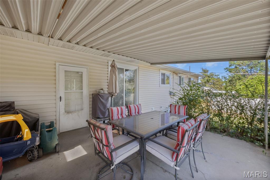 1520 Union Road St. Louis, MO 63125 - Photo 10 of 34 Gallery Image 10