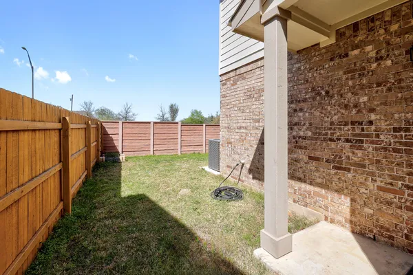 $2,100 | 204 Furlong Drive, Georgetown, TX 78626