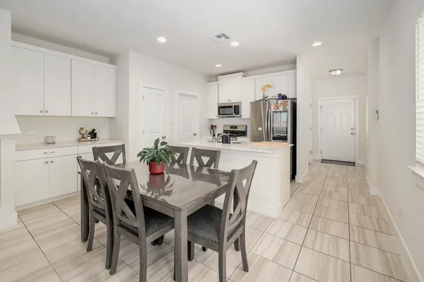 $2,100 | 204 Furlong Drive, Georgetown, TX 78626