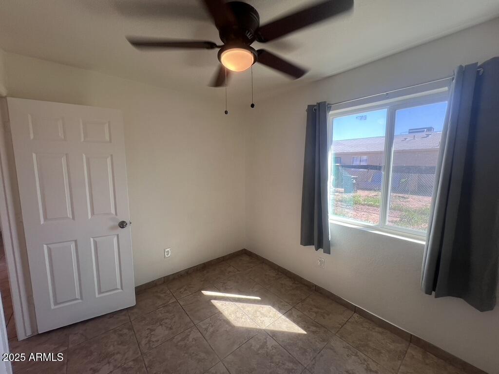 2549 East Chipman Road, Unit 2 Phoenix, AZ 85040 - Photo 27 of 37 EAC0C09A-90D0-4DBC-ABE5-73F85FDF4096_1_1