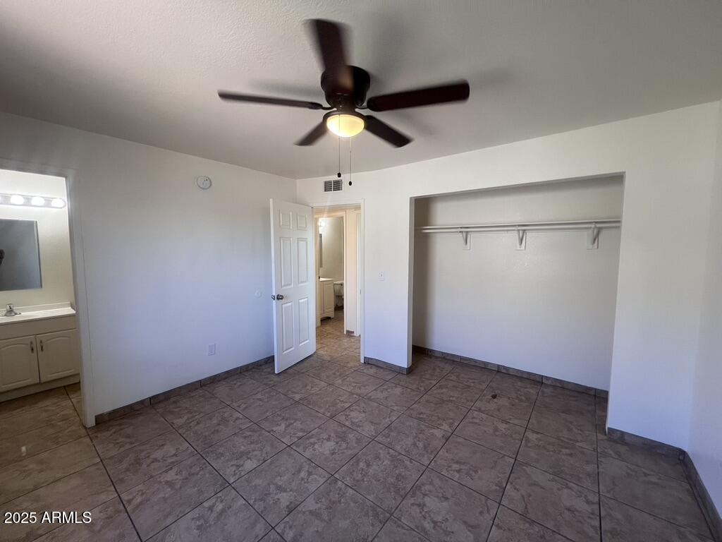 2549 East Chipman Road, Unit 2 Phoenix, AZ 85040 - Photo 31 of 37 C6063878-009F-4DC9-A7EE-F4D5A5572AEB_1_1