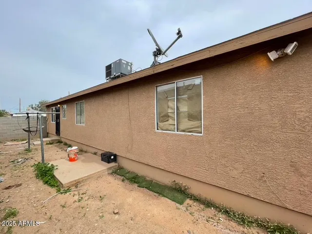 $2,399 | 2549 East Chipman Road, Unit 2, Phoenix, AZ 85040