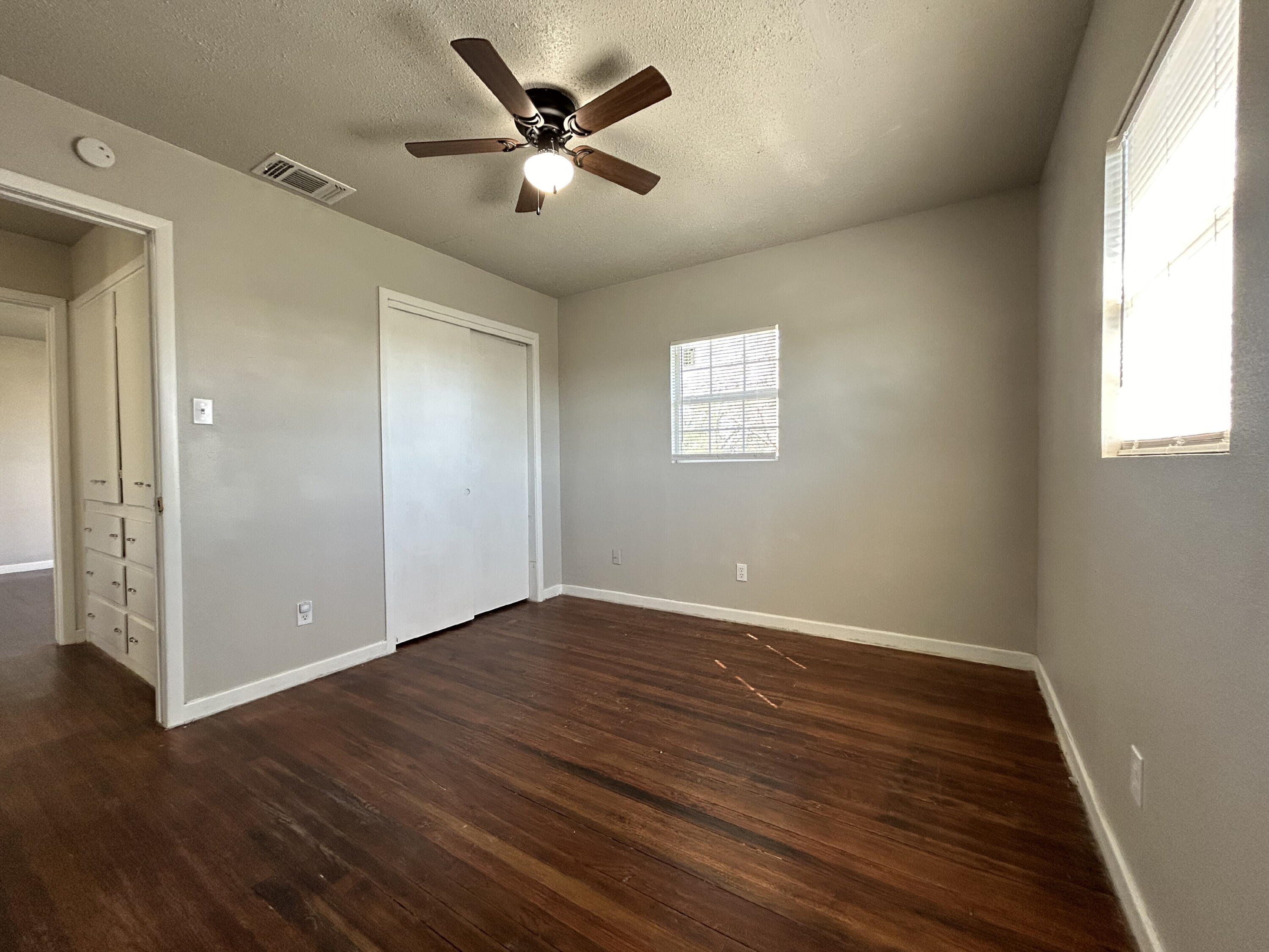 7438 18th Street Lubbock, TX 79416 - Photo 10 of 14 IMG_1608