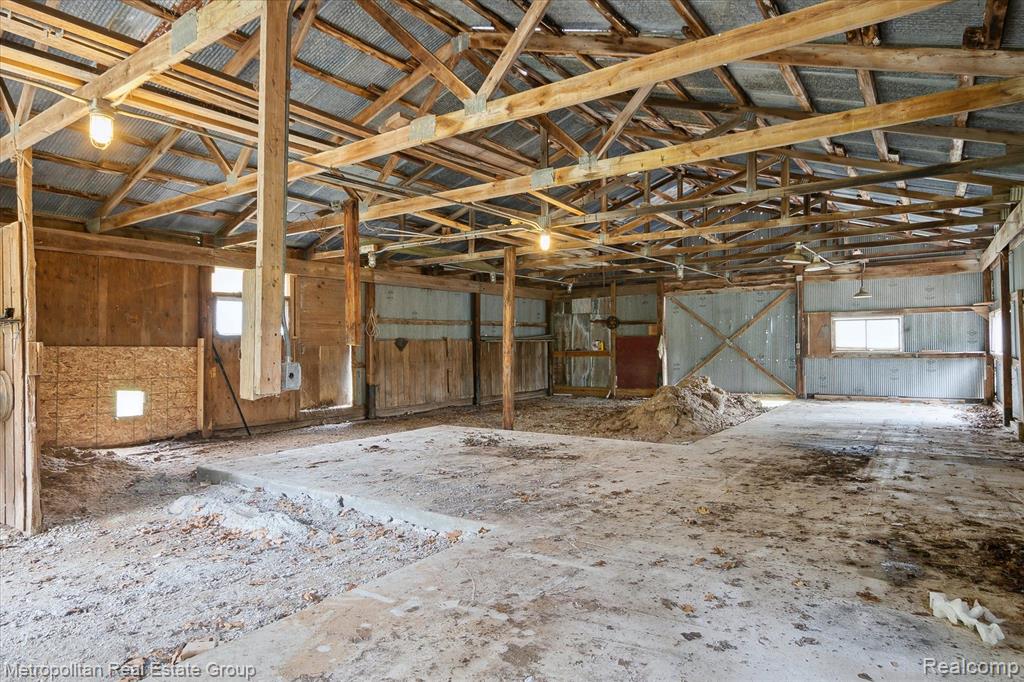 2850 Pardee Road Howell, MI 48843 - Photo 40 of 45