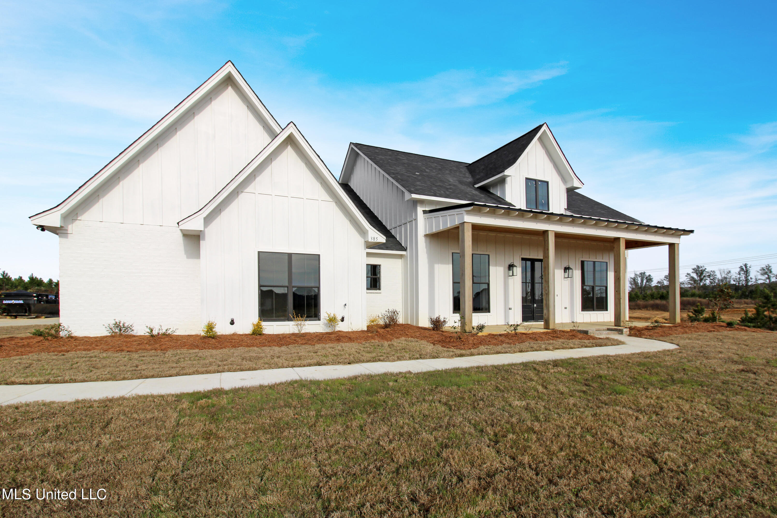 385 Stump Ridge Road Brandon, MS 39047 - Photo 2 of 28 IMG_0607