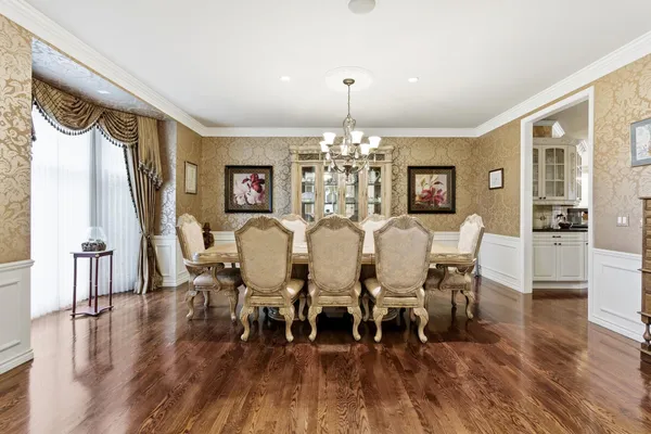 $1,700,000 | 5520 Whitehall Boulevard, Rochester, MI 48306