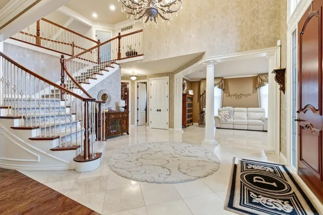 $1,775,000 | 5520 Whitehall Boulevard, Rochester, MI 48306