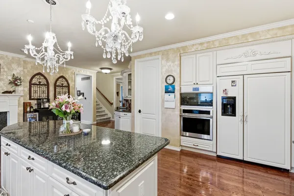 $1,700,000 | 5520 Whitehall Boulevard, Rochester, MI 48306