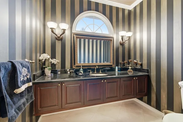 $1,775,000 | 5520 Whitehall Boulevard, Rochester, MI 48306