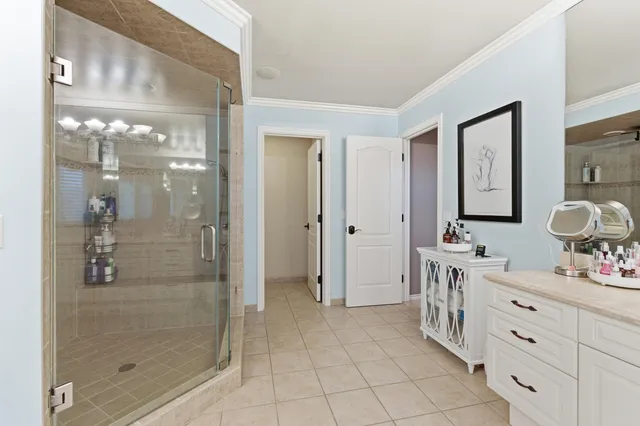 $1,775,000 | 5520 Whitehall Boulevard, Rochester, MI 48306