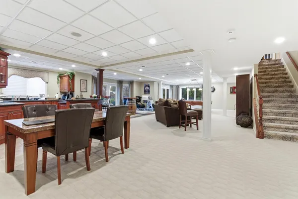 $1,700,000 | 5520 Whitehall Boulevard, Rochester, MI 48306