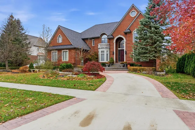 $1,775,000 | 5520 Whitehall Boulevard, Rochester, MI 48306