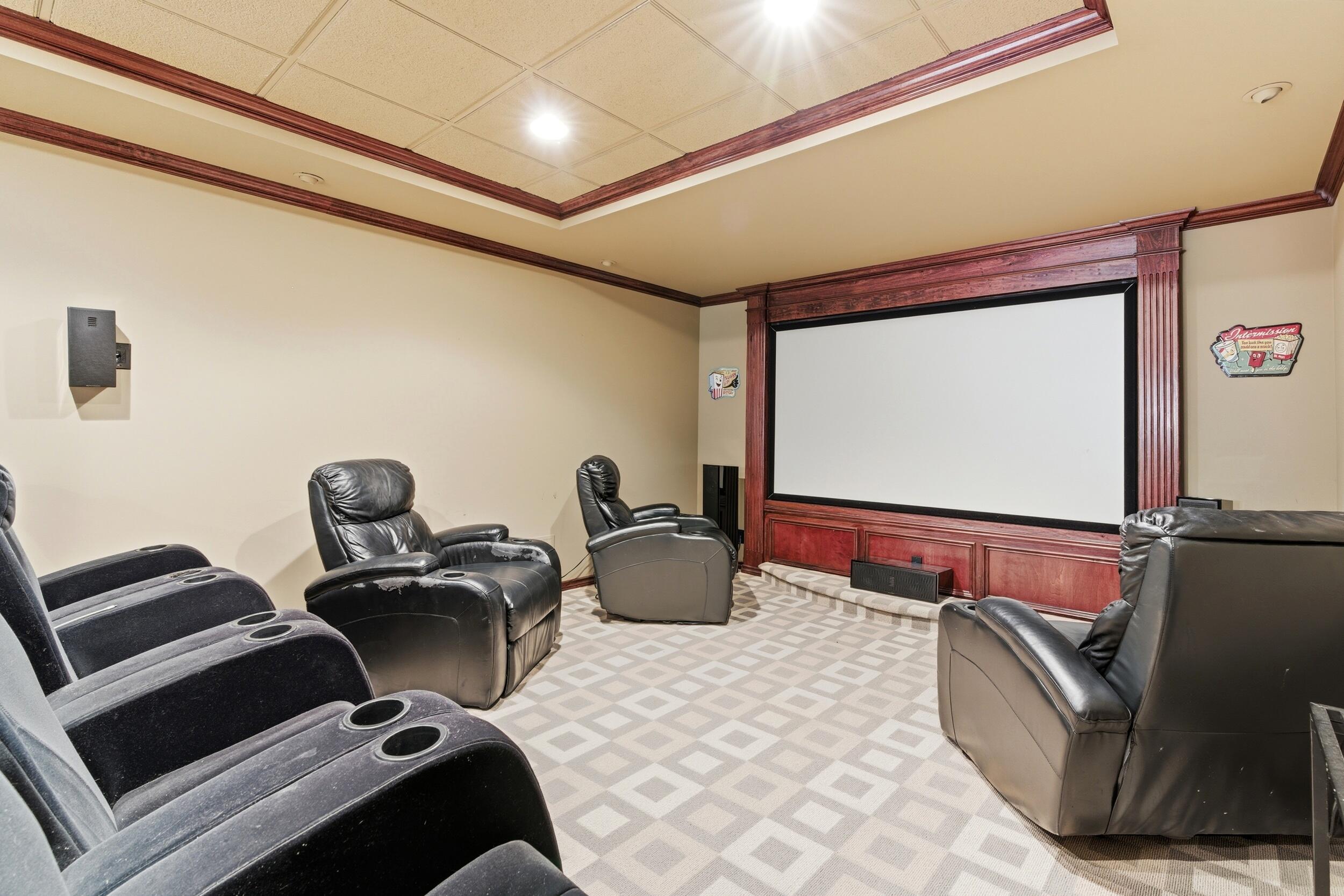 5520 Whitehall Boulevard Rochester, MI 48306 - Photo 66 of 103 324