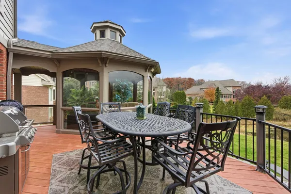 $1,700,000 | 5520 Whitehall Boulevard, Rochester, MI 48306