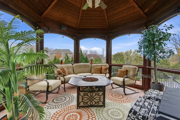 $1,700,000 | 5520 Whitehall Boulevard, Rochester, MI 48306