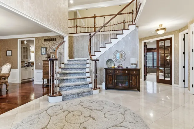 $1,775,000 | 5520 Whitehall Boulevard, Rochester, MI 48306