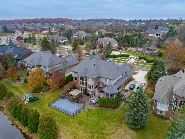 $1,700,000 | 5520 Whitehall Boulevard, Rochester, MI 48306