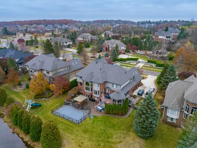 $1,775,000 | 5520 Whitehall Boulevard, Rochester, MI 48306