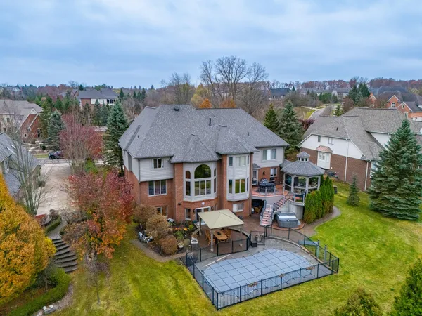 $1,700,000 | 5520 Whitehall Boulevard, Rochester, MI 48306