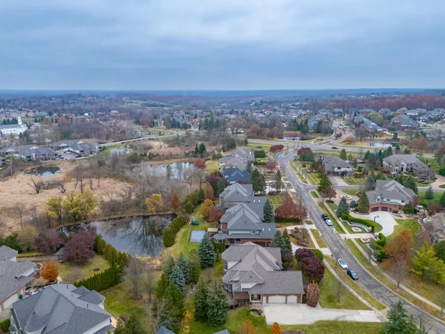 $1,775,000 | 5520 Whitehall Boulevard, Rochester, MI 48306