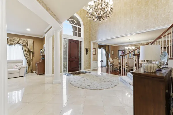 $1,700,000 | 5520 Whitehall Boulevard, Rochester, MI 48306