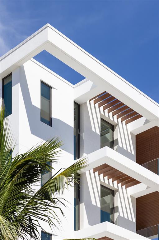 509 Golden Gate Point, Unit 4 Sarasota, FL 34236 - Photo 11 of 27